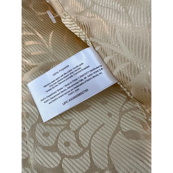 St. Nicholas Square Tablecloth Damask Floral Pattern Beige Neutral Decor - Picture 5 of 8